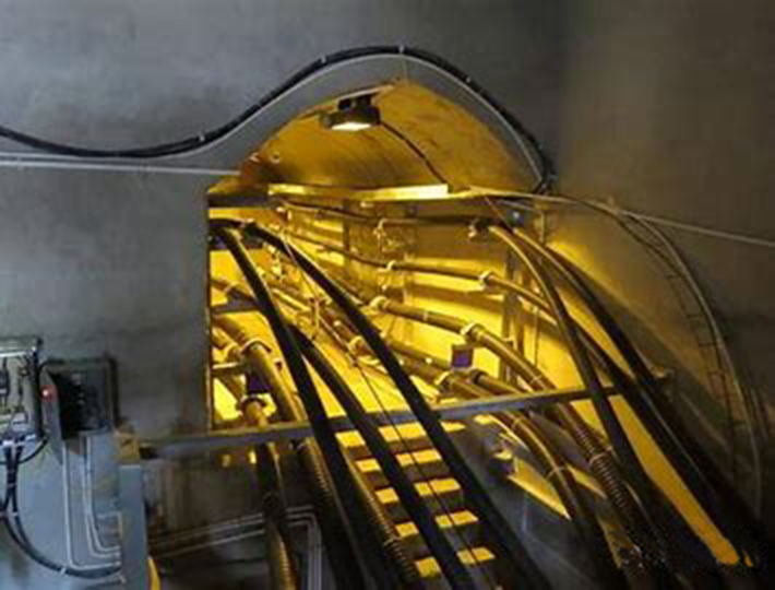 Câbles d'alimentation souterrains HVDC et HVAC