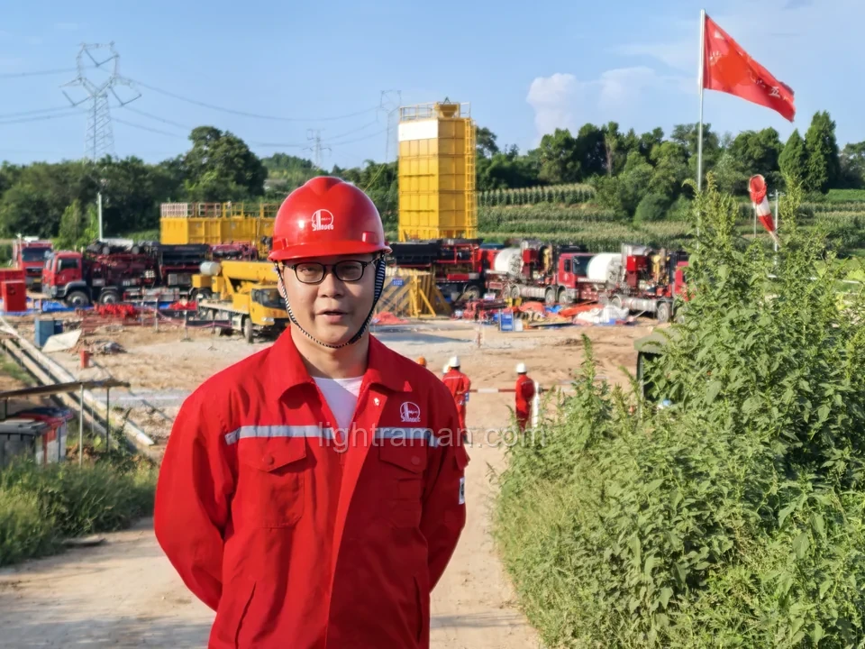 Monitoramento de fraturamento de fibra permanente da Sinopec Southwest